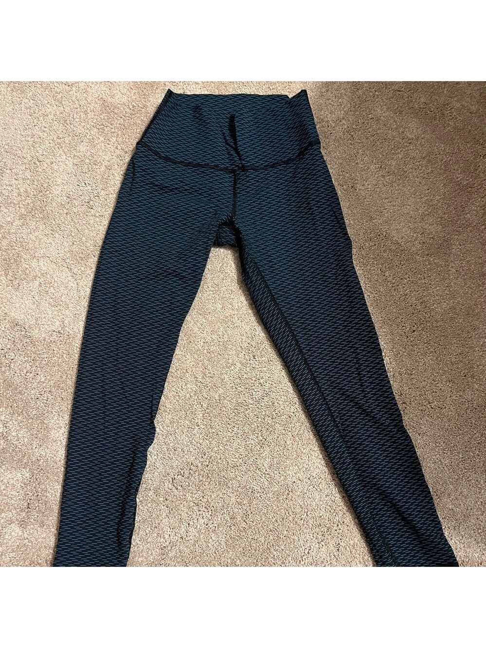 Lululemon Wunder Under High Rise Black and Teal Size 8